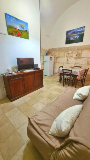 De Cristoforis 57, Traditional white stone house Ostuni
